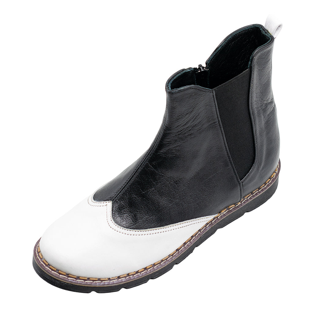 Christmas Boots - BLACK & WHITE